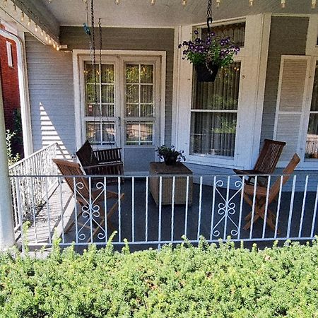 Historic Oak Park Home For 6 / Hemingway District エクステリア 写真