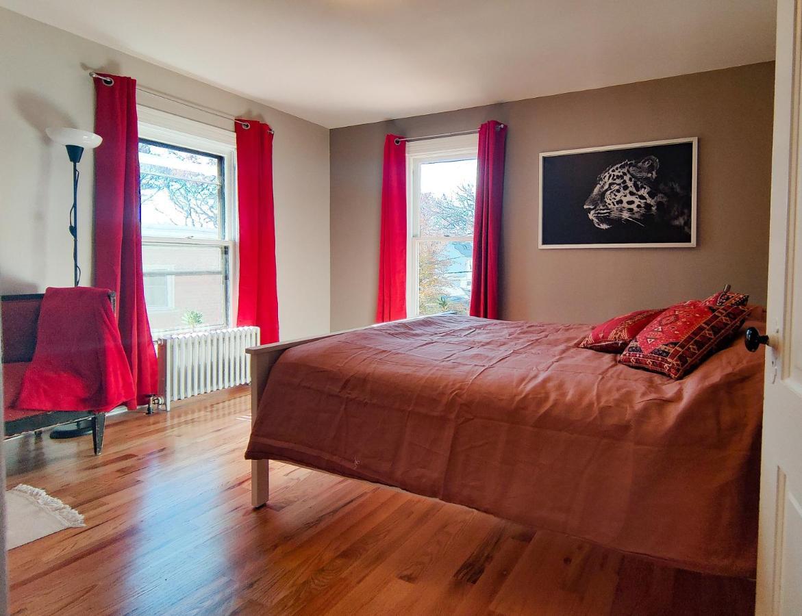 Historic Oak Park Home For 6 / Hemingway District エクステリア 写真